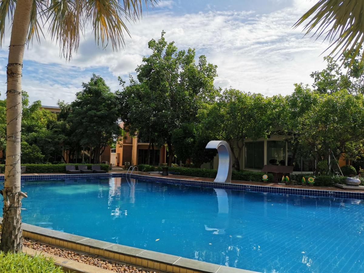Bangkok.Grand.Resort Bang Bo Luaran gambar