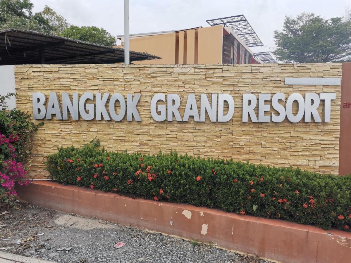 Bangkok.Grand.Resort Bang Bo Luaran gambar