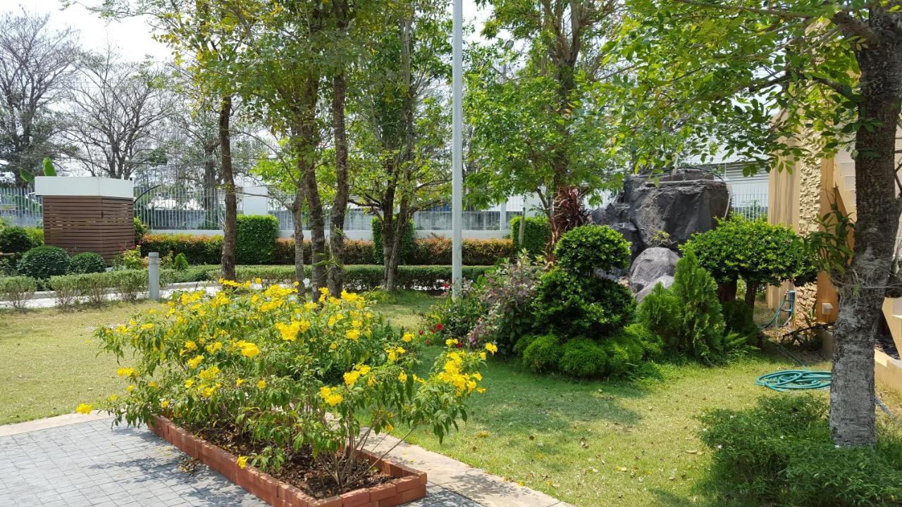 Bangkok.Grand.Resort Bang Bo Luaran gambar
