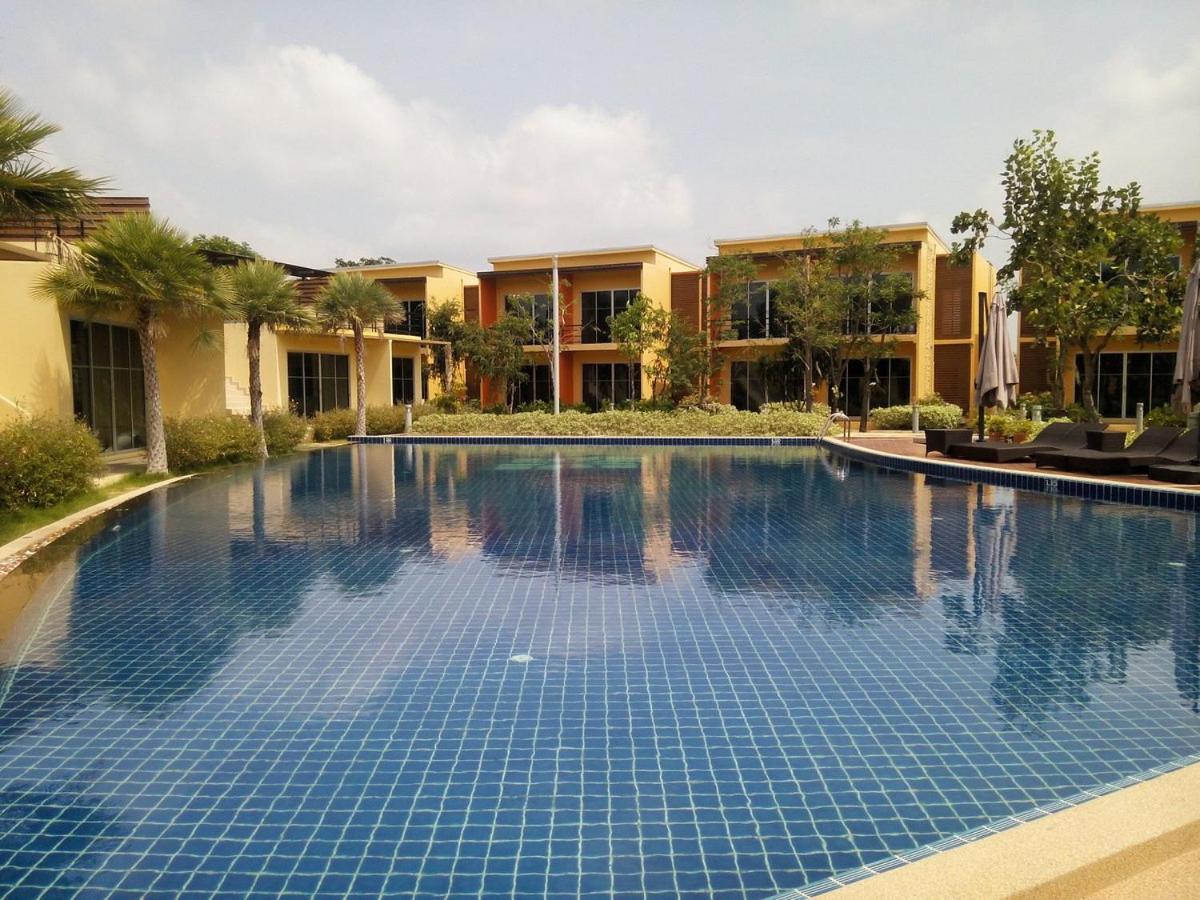 Bangkok.Grand.Resort Bang Bo Luaran gambar