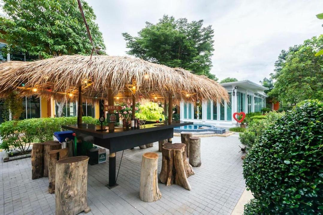 Bangkok.Grand.Resort Bang Bo Luaran gambar