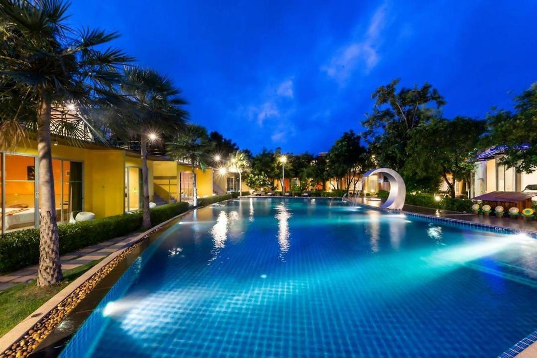 Bangkok.Grand.Resort Bang Bo Luaran gambar